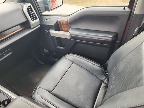 Used 2017 Ford F150 Lariat image 13