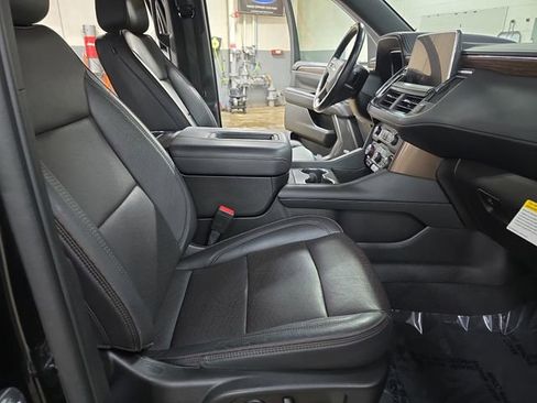 Used 2022 Chevrolet Tahoe High Country image 14