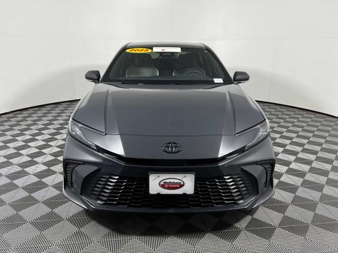Certified 2025 Toyota Camry SE AWD/4WD image 2