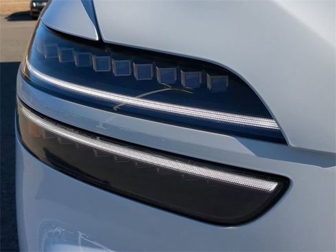 New 2026 Genesis GV70 3.5T Sport Advanced image 9