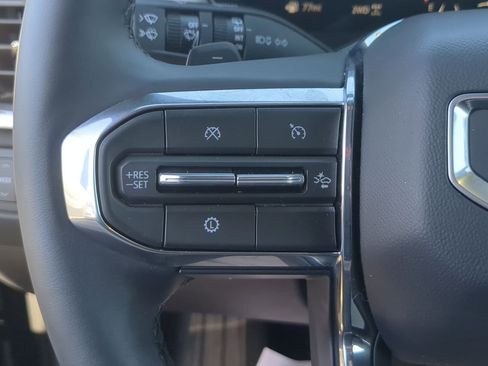 Used 2026 GMC Acadia Elevation w/ Black Edition image 35