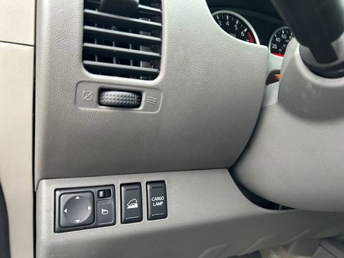 Used 2017 Nissan Frontier SL image 21