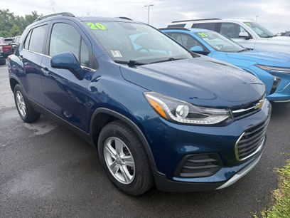 Used 2020 Chevrolet Trax LT w/ LT Convenience Package