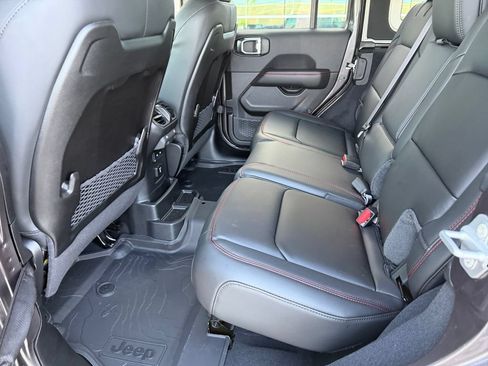 New 2026 Jeep Wrangler Unlimited Rubicon AWD/4WD image 9