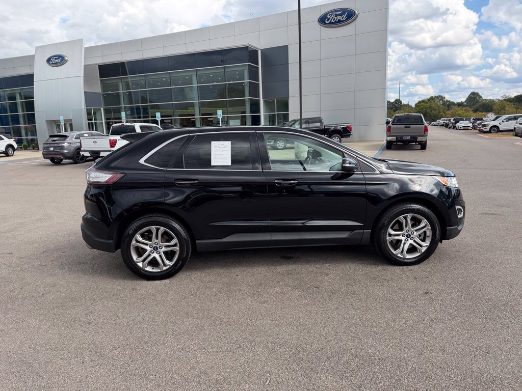 Used 2016 Ford Edge Titanium w/ Technology Package AWD/4WD image 6