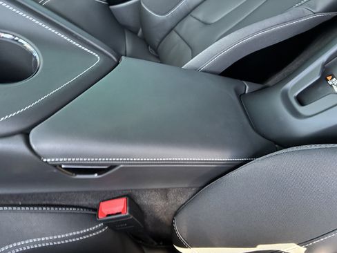 Used 2026 Chevrolet Corvette Stingray Premium Cpe w/ Z51 Performance Package image 31