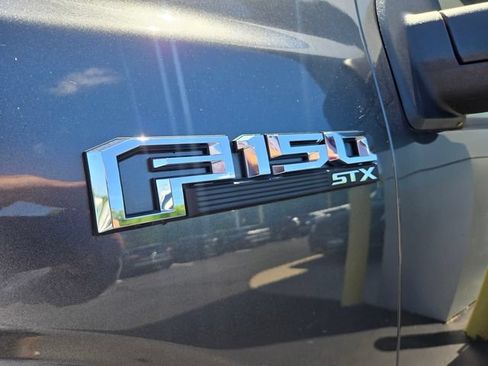 Used 2019 Ford F150 XL w/ Equipment Group 101A Mid AWD/4WD image 5
