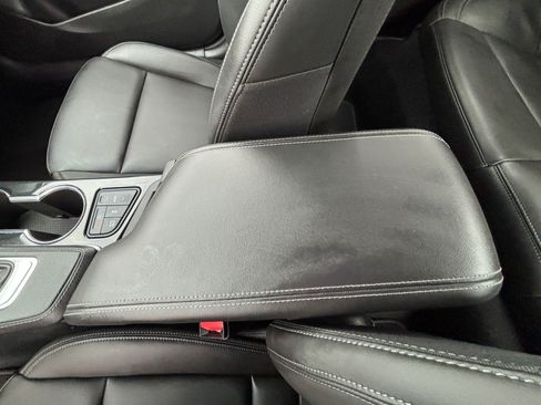 Used 2024 Cadillac CT4 Luxury w/ Cold Weather Package RWD image 18