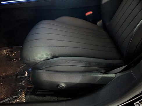 New 2025 Mercedes-Benz E 450 4MATIC All-Terrain Wagon image 4