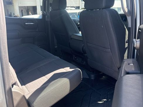 Used 2025 Chevrolet Silverado 1500 Custom image 7