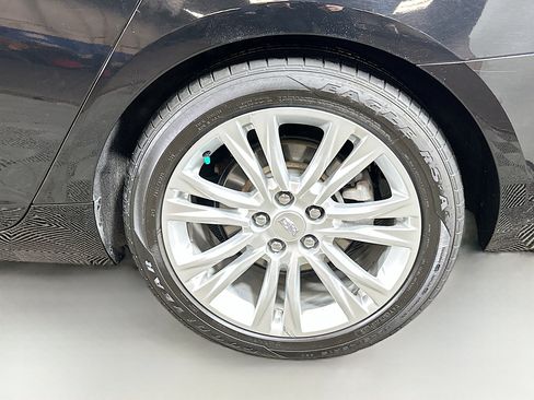 Used 2018 Cadillac XTS Luxury image 30