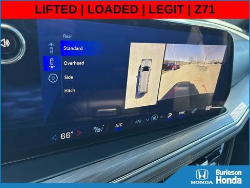 Used 2025 Chevrolet Suburban Z71 AWD/4WD image 15