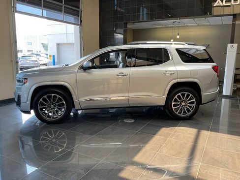 Used 2020 GMC Acadia Denali w/ Denali Ultimate Package AWD/4WD image 4