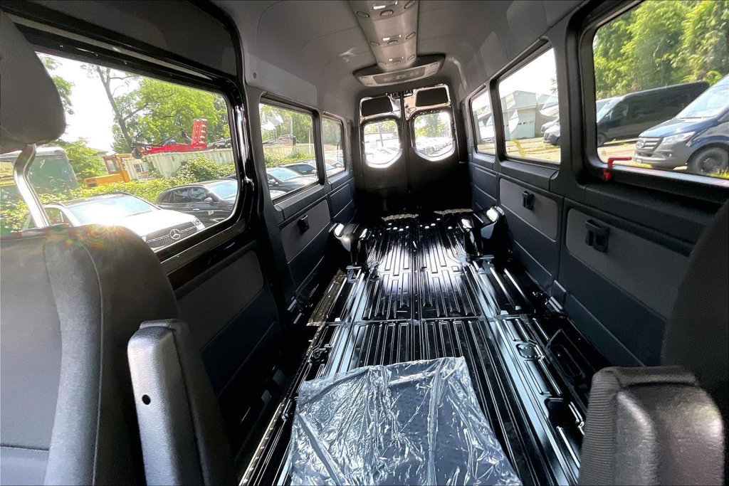 New 2026 Mercedes-Benz Sprinter 3500 image 9