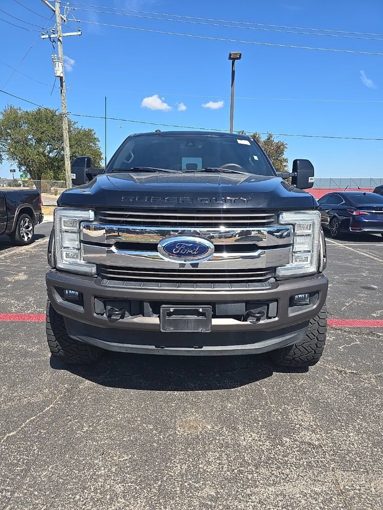 Used 2017 Ford F250 King Ranch w/ King Ranch Ultimate Package AWD/4WD image 3