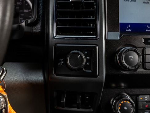 Used 2020 Ford F250 XLT w/ XLT Premium Package image 19