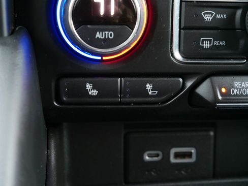 Used 2021 Chevrolet Tahoe LT image 21