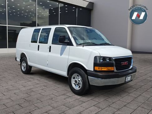Used 2025 GMC Savana 2500 w/ Driver Convenience Package RWD image 7