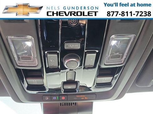 New 2026 Chevrolet Suburban High Country image 42