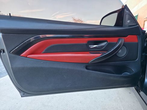 Used 2015 BMW M4 Coupe image 15