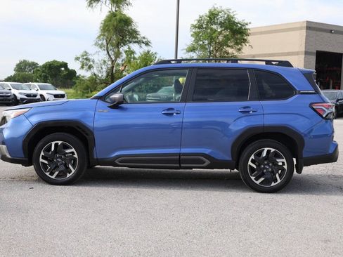 Used 2025 Subaru Forester Limited AWD/4WD image 8