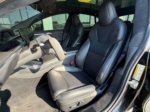 Used 2021 Tesla Model S Plaid image 18