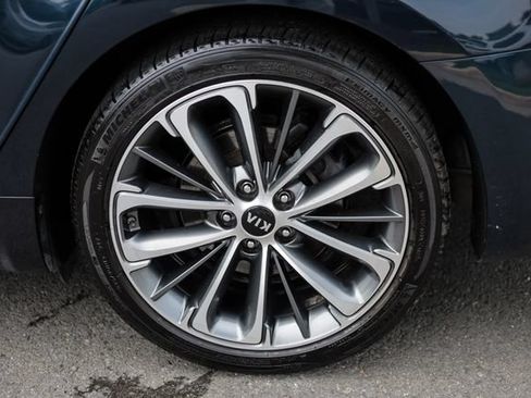 Used 2018 Kia Cadenza Technology FWD image 24