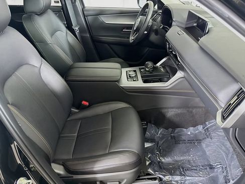 Used 2025 MAZDA CX-90 Plug-In Hybrid w/ Preferred AWD/4WD image 27