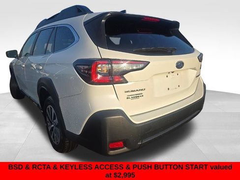 Used 2024 Subaru Outback Premium AWD/4WD image 3