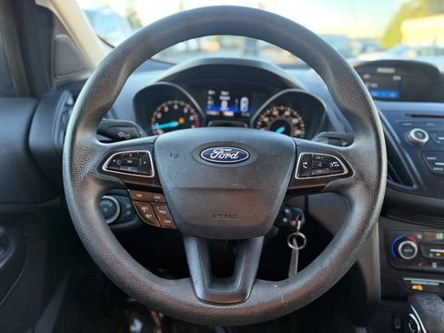 Used 2018 Ford Escape SE FWD image 20