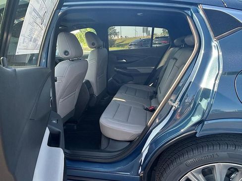 New 2025 Buick Envista Avenir image 21