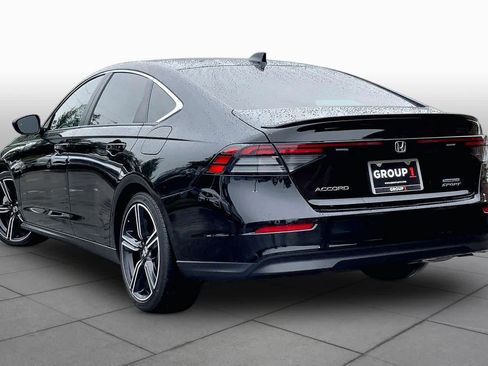 Used 2025 Honda Accord Sport image 12