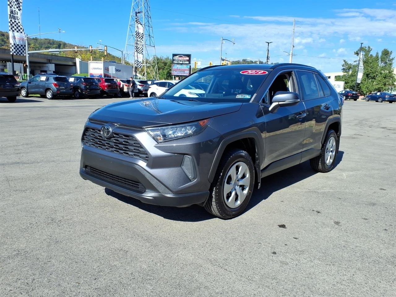 Used 2019 Toyota RAV4 LE w/ All Weather Liner Package AWD/4WD image 3