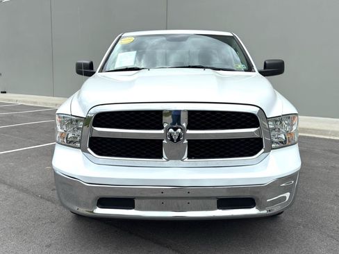 Used 2019 RAM 1500 Classic SLT AWD/4WD image 8