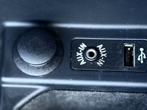 Used 2013 BMW 328i Convertible image 35