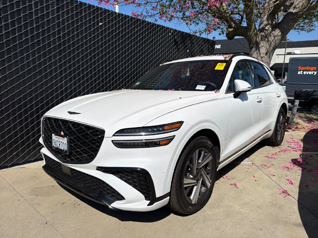 Used 2026 Genesis GV70 3.5T Sport Advanced AWD/4WD image 2