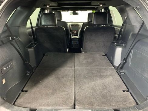 Used 2018 Ford Explorer Sport w/ Equipment Group 401A AWD/4WD image 28