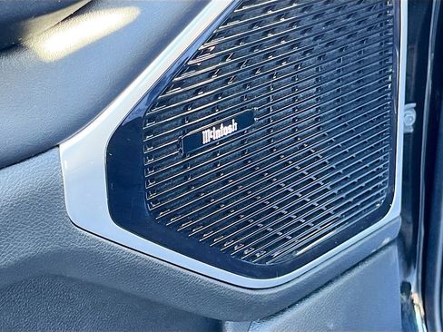 Used 2024 Jeep Wagoneer Series III w/ Premium Group I image 19