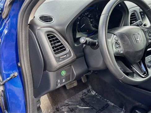 Used 2021 Honda HR-V EX-L image 10
