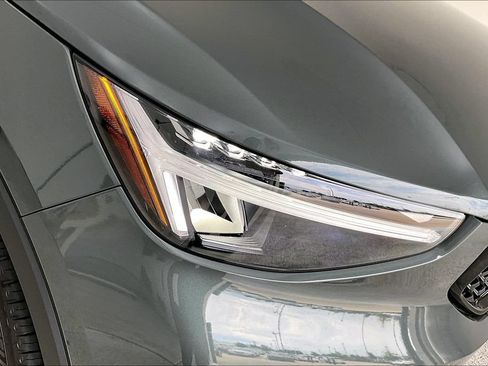 New 2026 Volvo XC40 B5 Plus w/ Climate Package AWD/4WD image 33
