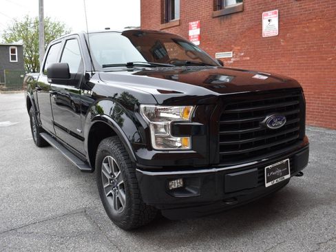 Used 2016 Ford F150 XLT w/ Equipment Group 302A Luxury AWD/4WD image 10