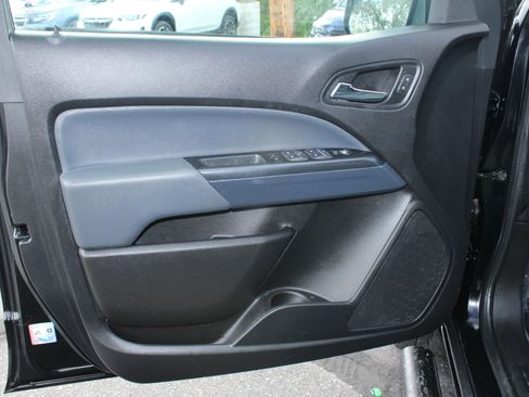 Used 2020 Chevrolet Colorado Z71 image 16