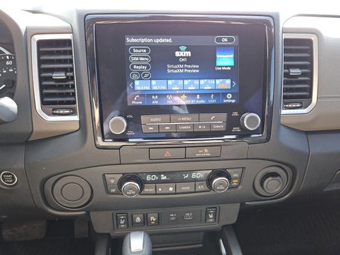 Used 2023 Nissan Frontier SV w/ SV Convenience Package image 8