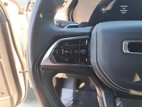 Certified 2023 Jeep Grand Cherokee L Overland w/ Advanced Protech Group III AWD/4WD image 19