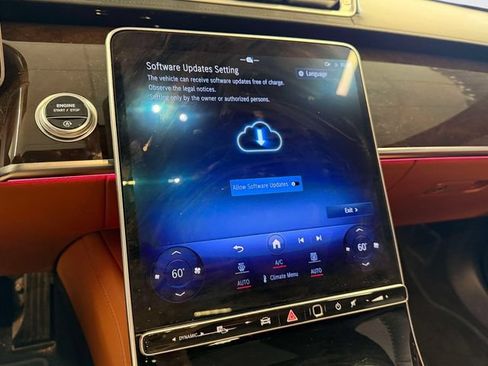 Certified 2023 Mercedes-Benz S 500 4MATIC image 28