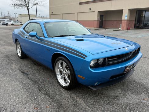 Used 2009 Dodge Challenger R/T image 5