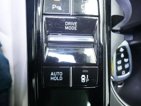 Used 2022 Hyundai Sonata Limited w/ Cargo Package FWD image 33