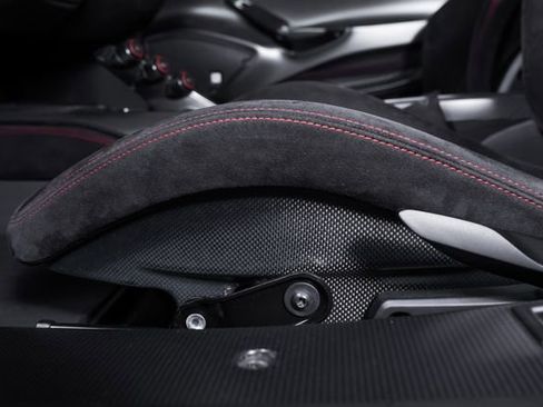 Used 2019 Ferrari 488 Pista Coupe RWD image 29