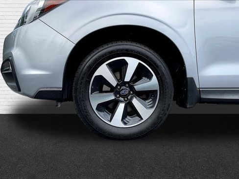 Used 2017 Subaru Forester 2.5i Premium w/ All-Weather Package AWD/4WD image 32