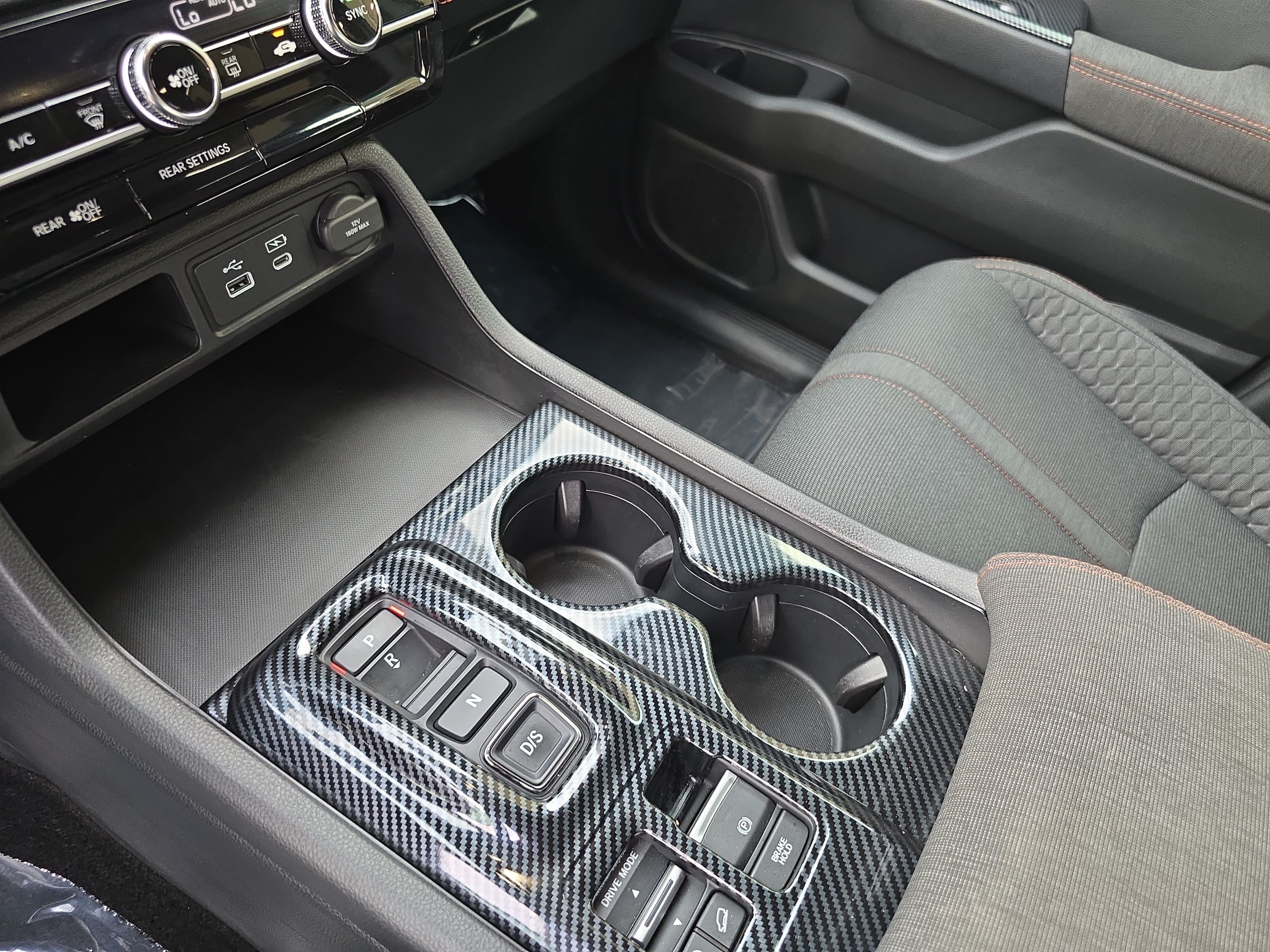 Used 2025 Honda Pilot Sport image 25